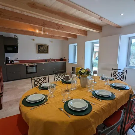 Maison Accueillante, Animaux Ok - 8 Pers. * Nanteuil-en-Vallée